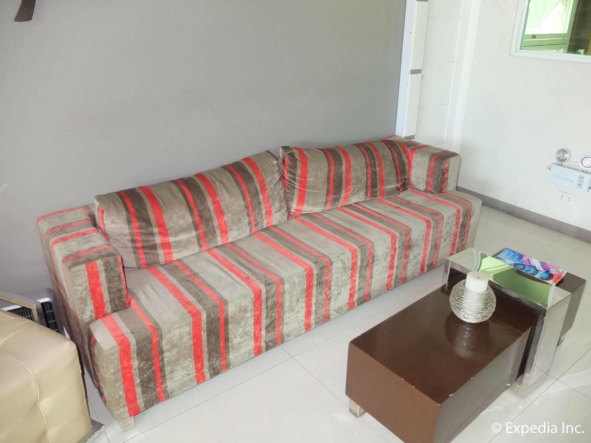 KLM Condotel Angeles Buitenkant foto