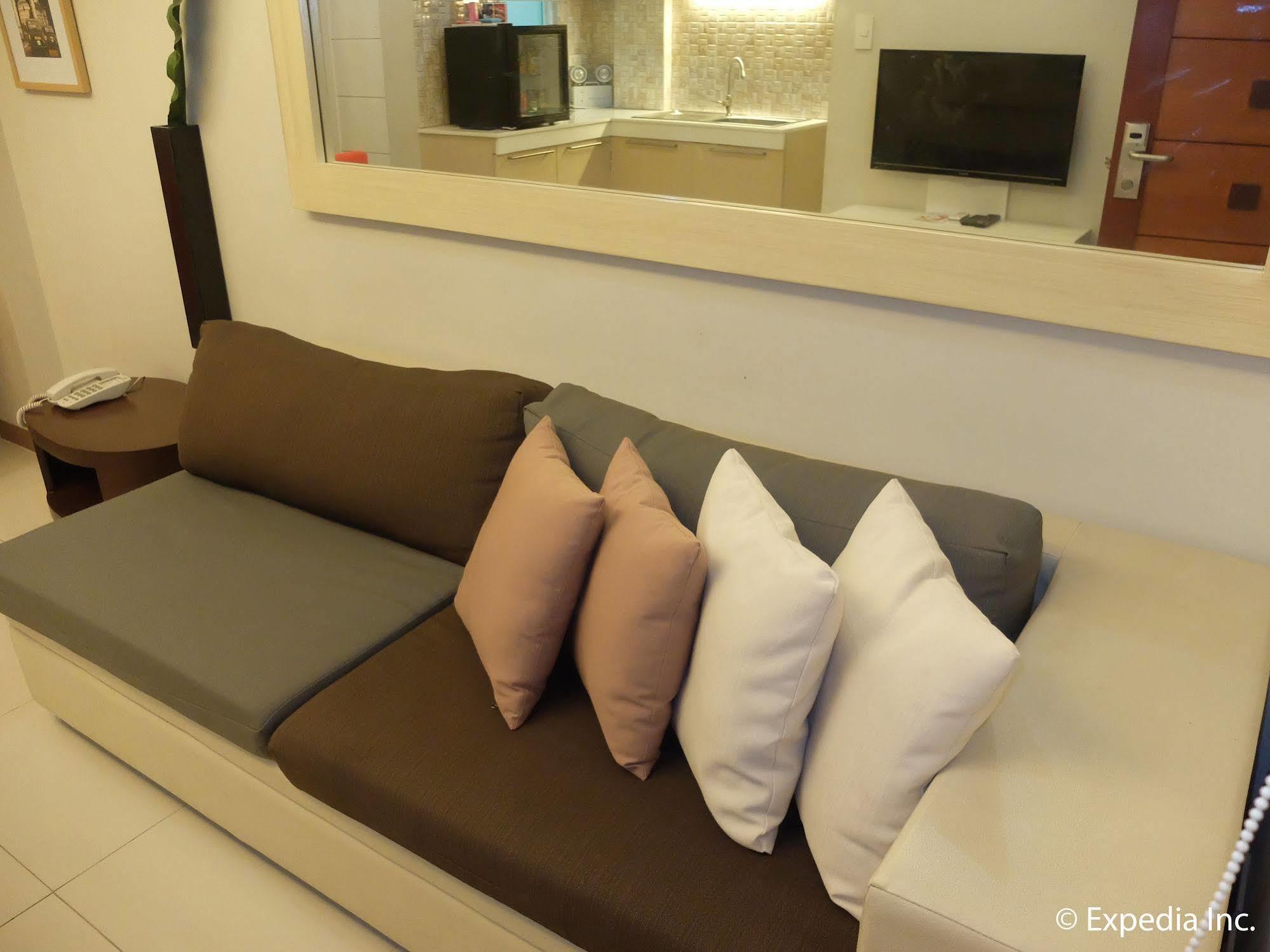 KLM Condotel Angeles Buitenkant foto