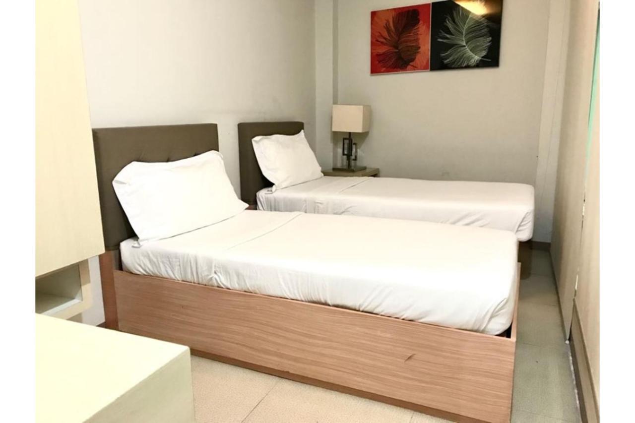 KLM Condotel Angeles Buitenkant foto